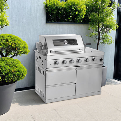 4-Burner Stainless Steel Gas Grill with Granite Countertop